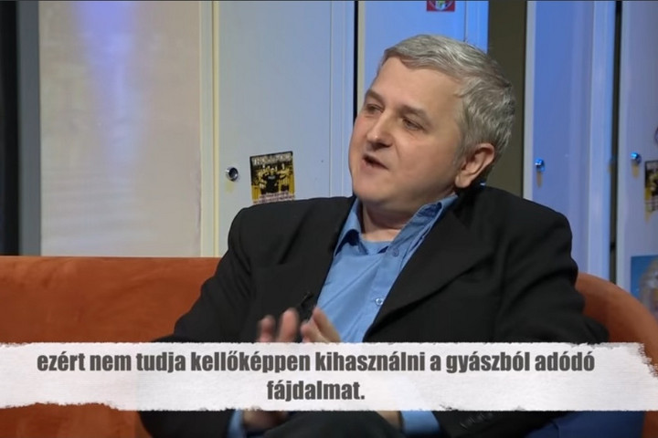 Fotó: Pesti TV A baloldali tanácsadó szerint az ellenzéknek ki kéne használni a gyászolók fájdalmát