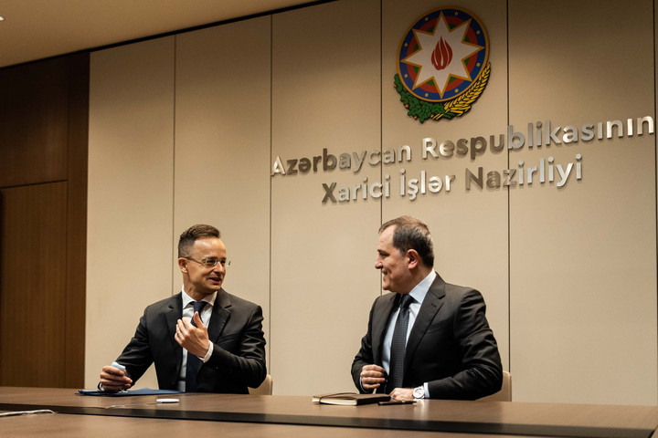 Fotó: Facebook/Szijjártó Péter A kormány támogatja a magyar vállalatok részvételét a karabahi újjáépítésben