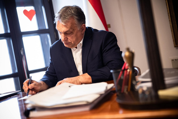 Orbán Viktor aláírta a szigorításokról szóló rendeleteket