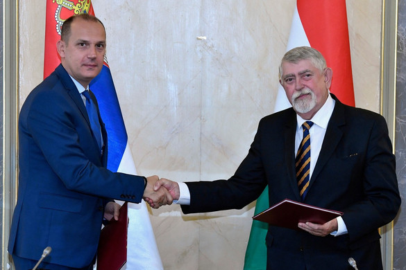 Járványügyi intézkedésekről egyeztetett az Emmi vezetője Belgrádban