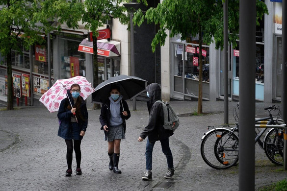 Svájcban elmarad a korlátozások tervezett enyhítése