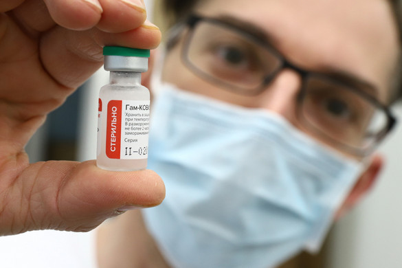 Újabb 250 ezer adag Szputnyik-vakcina érkezett