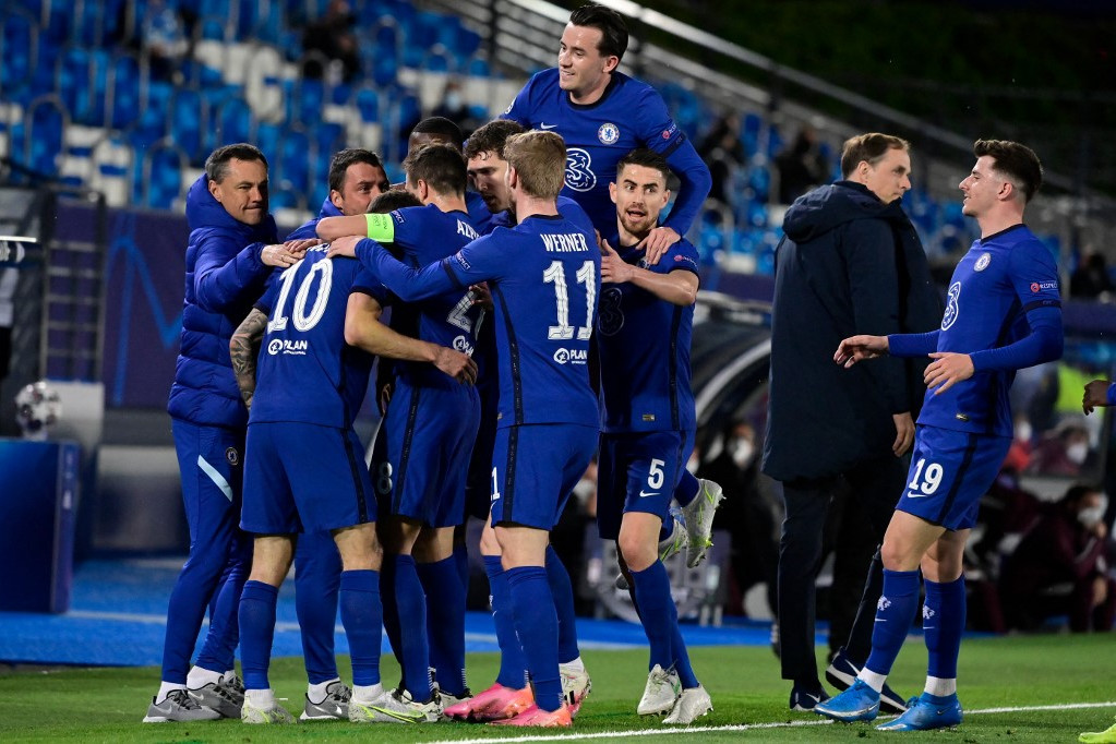 Az első gólt ünnepli a Chelsea
