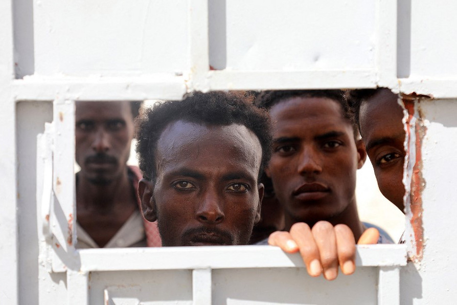 Jemeni migránsok egy helyi börtönben 2019 végén
