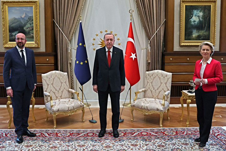 Javítana kapcsolatain Ankara és Brüsszel