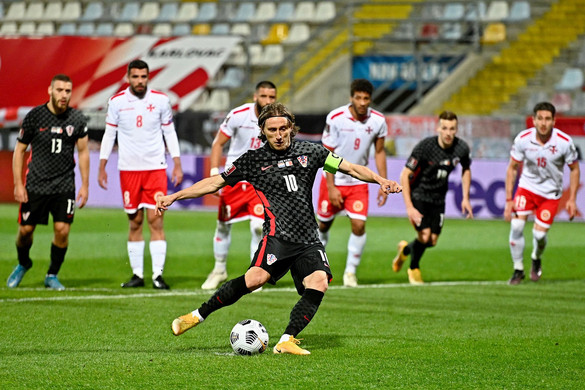 Mak győztes góljával megmaradtak a szlovákok továbbjutási esélyei