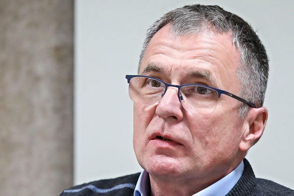 Fotó: MH/Hegedüs Róbert „Aki egyetlen vakcinát támad, az egész védekezést támadja”