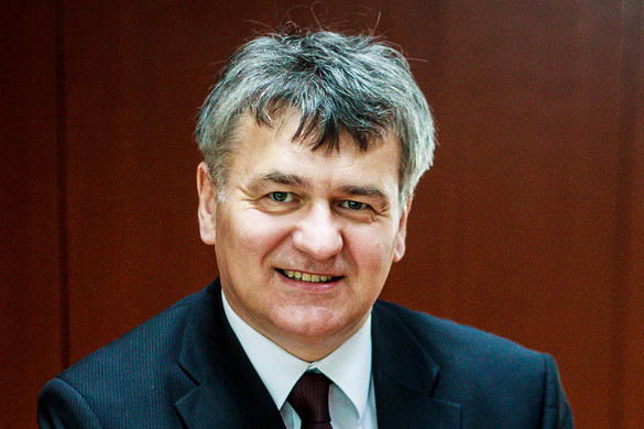 Lentner Csaba: Az oltással felelősséget vállalunk környezetünkért, kollégáinkért és a családunkért
