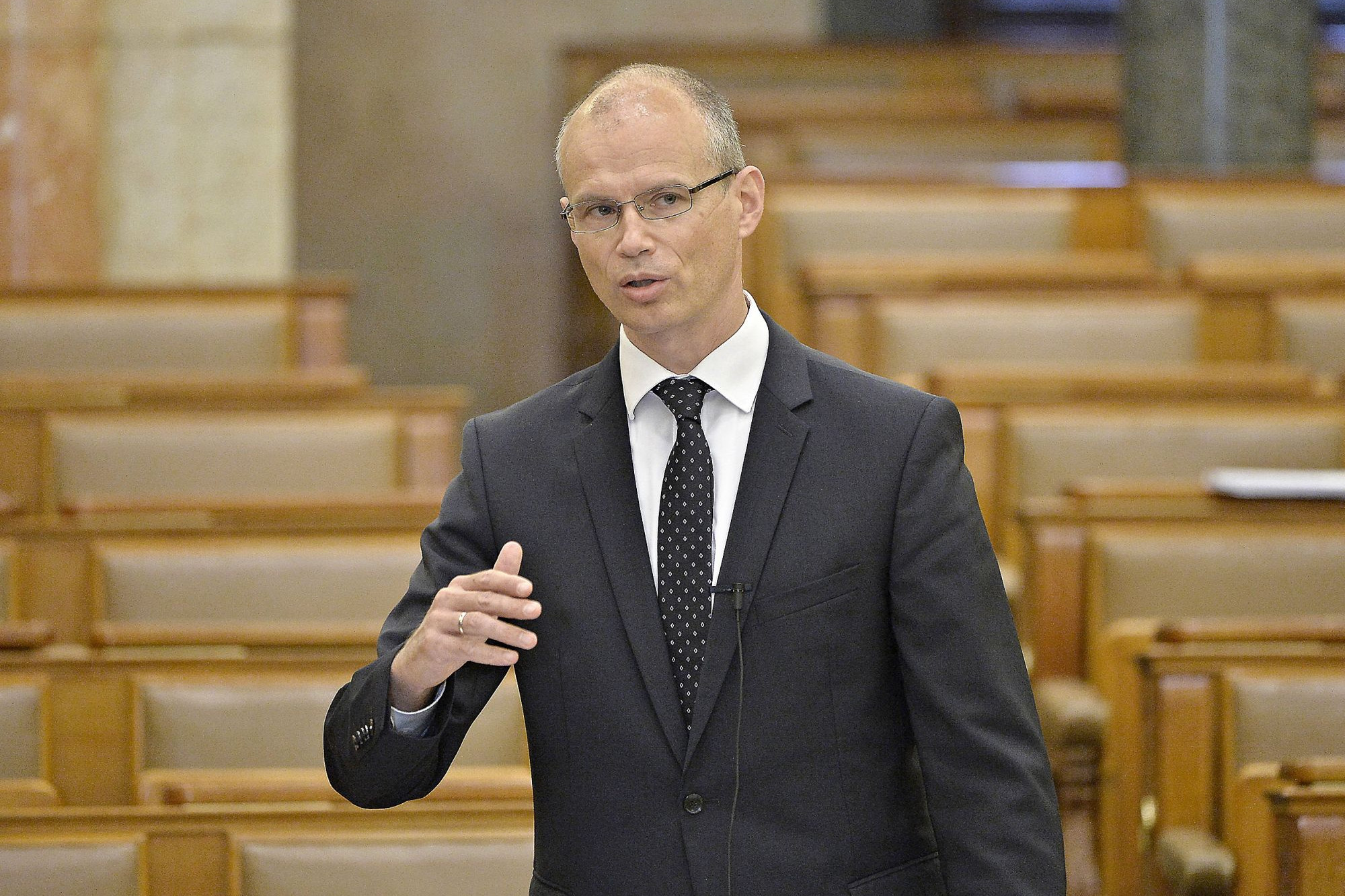 Cikk borítókép