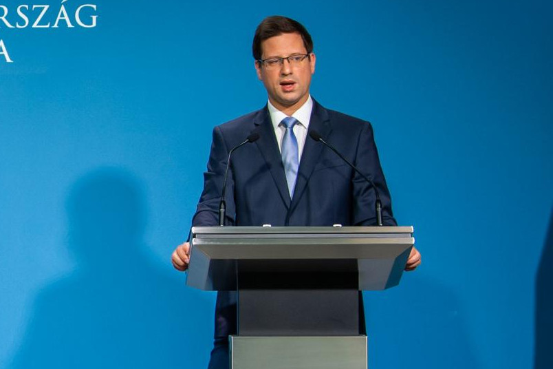 Gulyás: Elértük az ötmillió regisztráltat