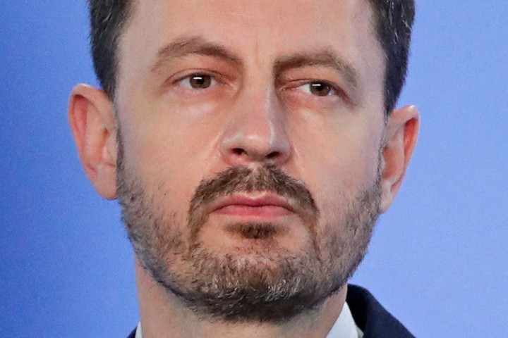Fotó: AFP Megszavazta a szlovák parlament Eduard Heger programját