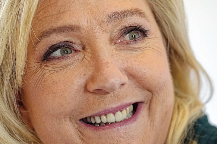 Fotó: AFP Elnökként leállítaná a migrációt Marine Le Pen