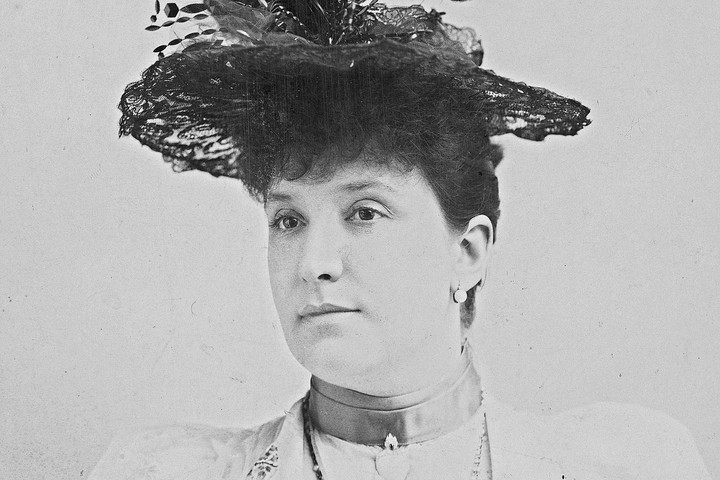 Százhatvan éve született Nellie Melba, az első világhírű ausztrál operaénekesnő, a „csalogány”