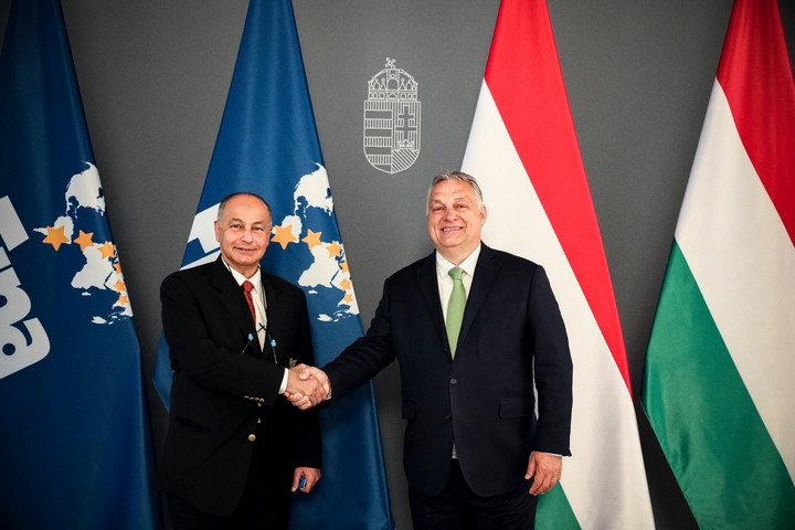 Fotó: MTI/Miniszterelnöki Sajtóiroda Orbán Viktor fogadta a Nemzetközi Úszószövetség alelnökét