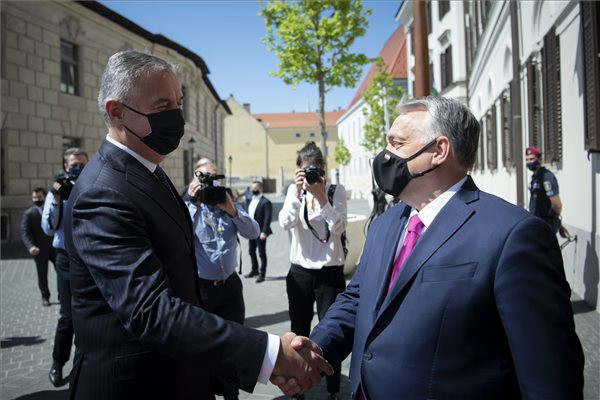 Fotó: Miniszterelnöki Sajtóiroda/Ben Orbán Viktor: Az oltásokkal lehet legyőzni a vírust