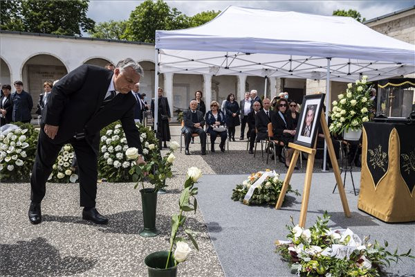 Fotó: MTI/Mónus Márton Elbúcsúztatták Hámori József Széchenyi-díjas biológust