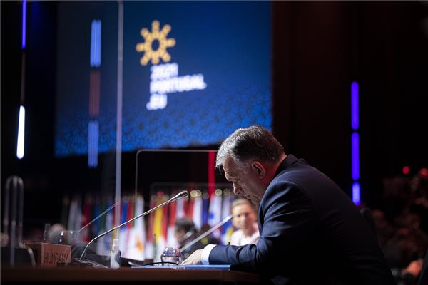 EU-csúcs Portóban