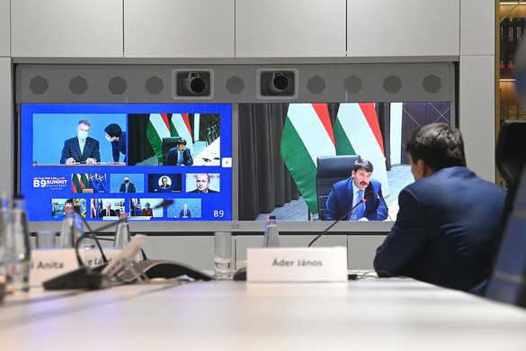 Áder János részt vett a Bukaresti Kilencek virtuális találkozóján
