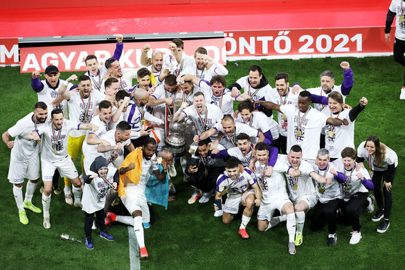 Meglepetés: Hosszabbítás után az Újpest nyerte a Magyar Kupát