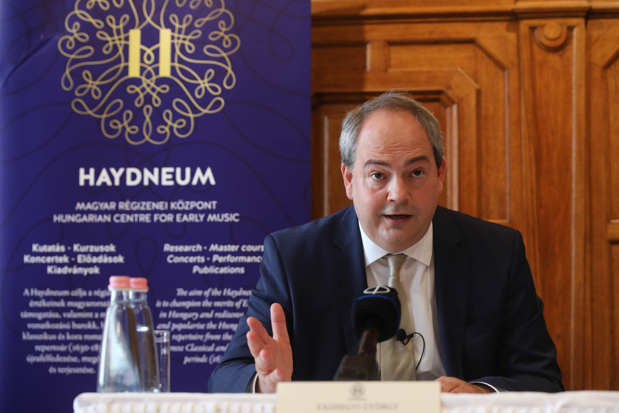 Fotó: MH/Hegedüs Róbert Mint Vashegyi elmondta, a Haydneum első küldetése a zenei közeg újjáélesztése és a Magyarországon, korabeli hangszereken játszott barokk, illetve klasszikus repertoár jelenlétének rendszerbe szervezése