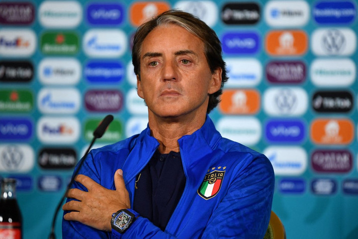Mancini szerint megérdemelten nyertek az olaszok