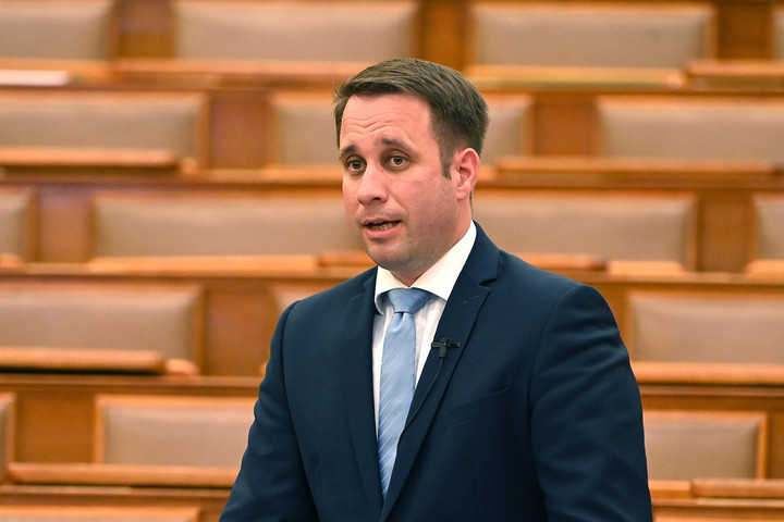Fotó: MTI/Bruzák Noémi Dömötör: Maguk ugyanolyan erőszakosak, mint 2006-ban voltak