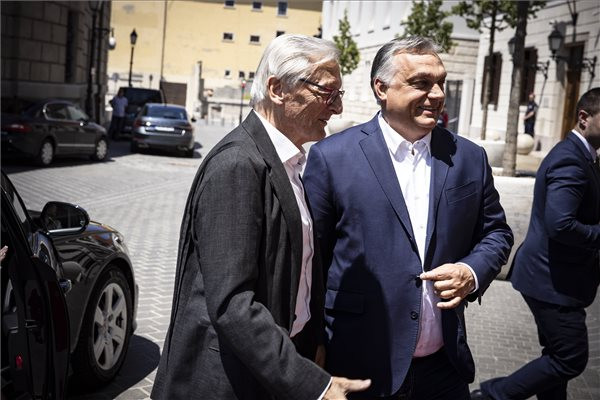 Orbán Viktor a korábbi osztrák kancellárral tárgyalt