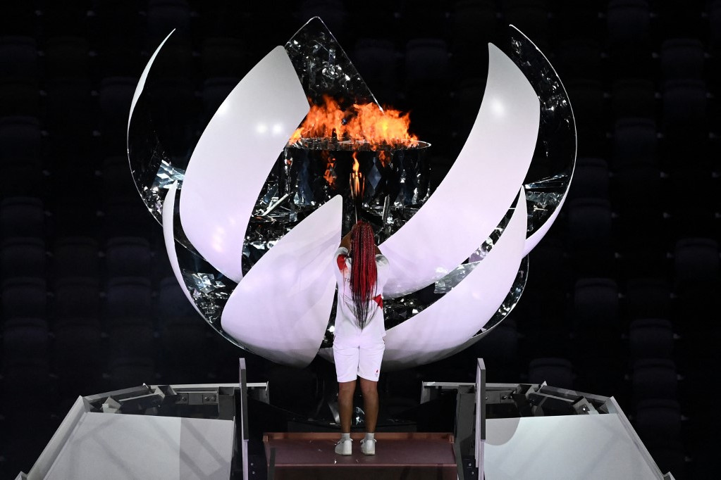 Fotó: AFP/Jewel Samad Oszaka Naomi meggyújtja az olimpiai lángot