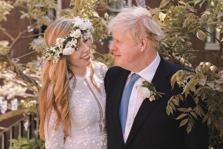 Fotó: AFP/10 Downing Street/Rebecca Újra apai örömök elé néz Boris Johnson