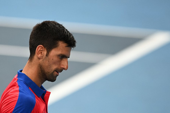 Djokovic meglepetésre kikapott az elődöntőben