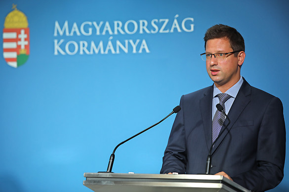„Brüsszel hiába akarja elérni, hogy LMBTQ-aktivistákat engedjünk be az óvodákba, iskolákba”