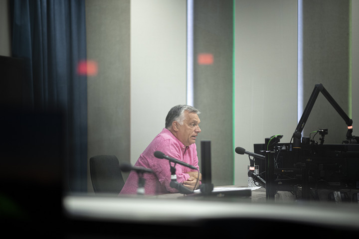 Fotó: Sajtóiroda/Benko Vivien Cher Orbán: Mindenki vegyen rá egy embert az oltásra