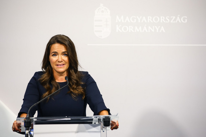 Fotó: MH/Purger Tamás Az érintettek többsége péntek estig megkapja a nyugdíjprémiumot