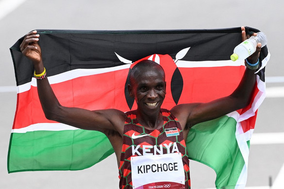 Kipchoge megvédte címét férfi maratonfutásban