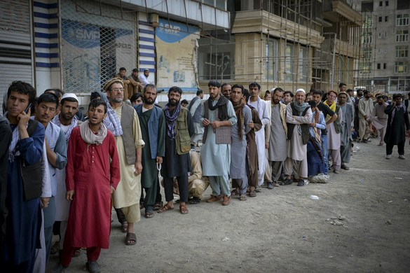 Hollandia és Franciaország is megakadályozná az afgán menekültek tömeges beáramlását