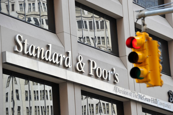Továbbra is befektetésre ajánlja Magyarországot a Standard & Poor’s