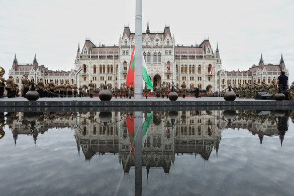 A magyar Országházba látogattak ukrán gyerekek