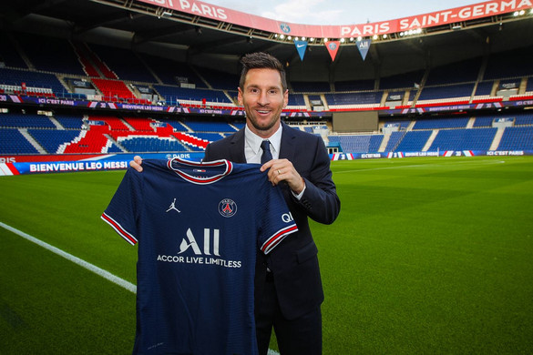 Bejelentette Lionel Messi szerződtetését a PSG