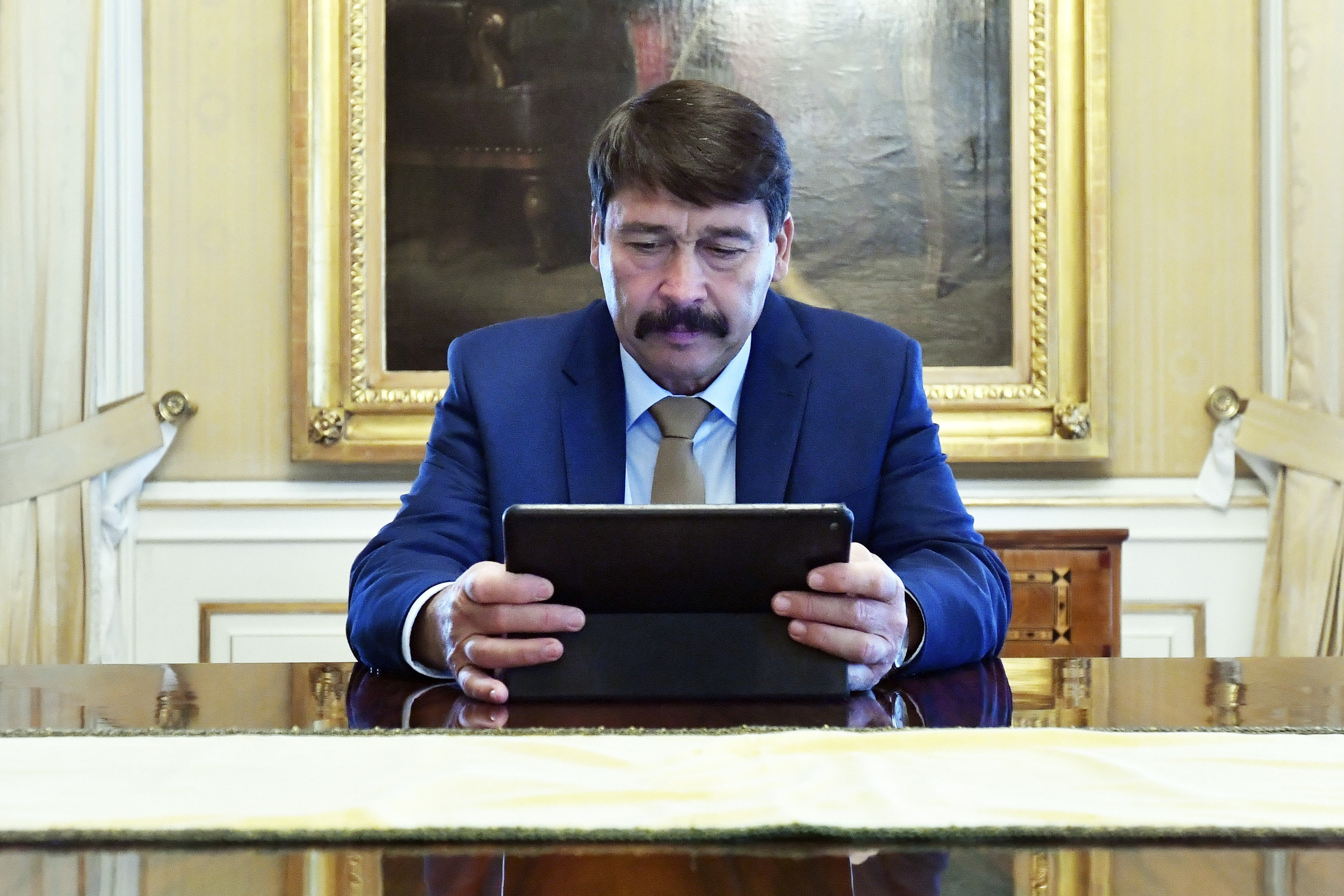 Cikk borítókép