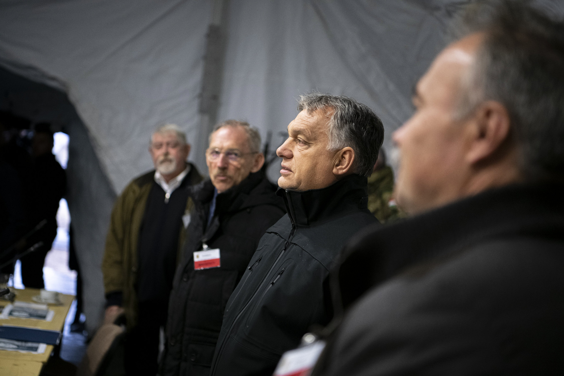 Orbán Viktor miniszterelnök (j2), Nagy István agrárminiszter (j), Pintér Sándor belügyminiszter (b2) és Kásler Miklós, az emberi erőforrások minisztere (b) a kihelyezett kormányülésen
