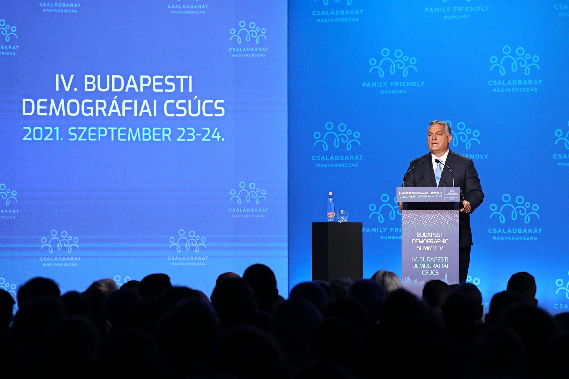Fotó: MH/Hegedüs Róbert Orbán Viktor miniszterelnök a IV. Budapesti Demográfiai Csúcson a Várkert Bazárban 2021. szeptember 23-án