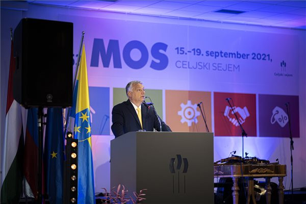 Fotó: Miniszterelnöki Sajtóiroda/Ben Orbán Viktor kormányfő beszédet mond a szlovéniai Celjében az 53. Nemzetközi Kisiparos és Vállalkozói Vásár megnyitóján