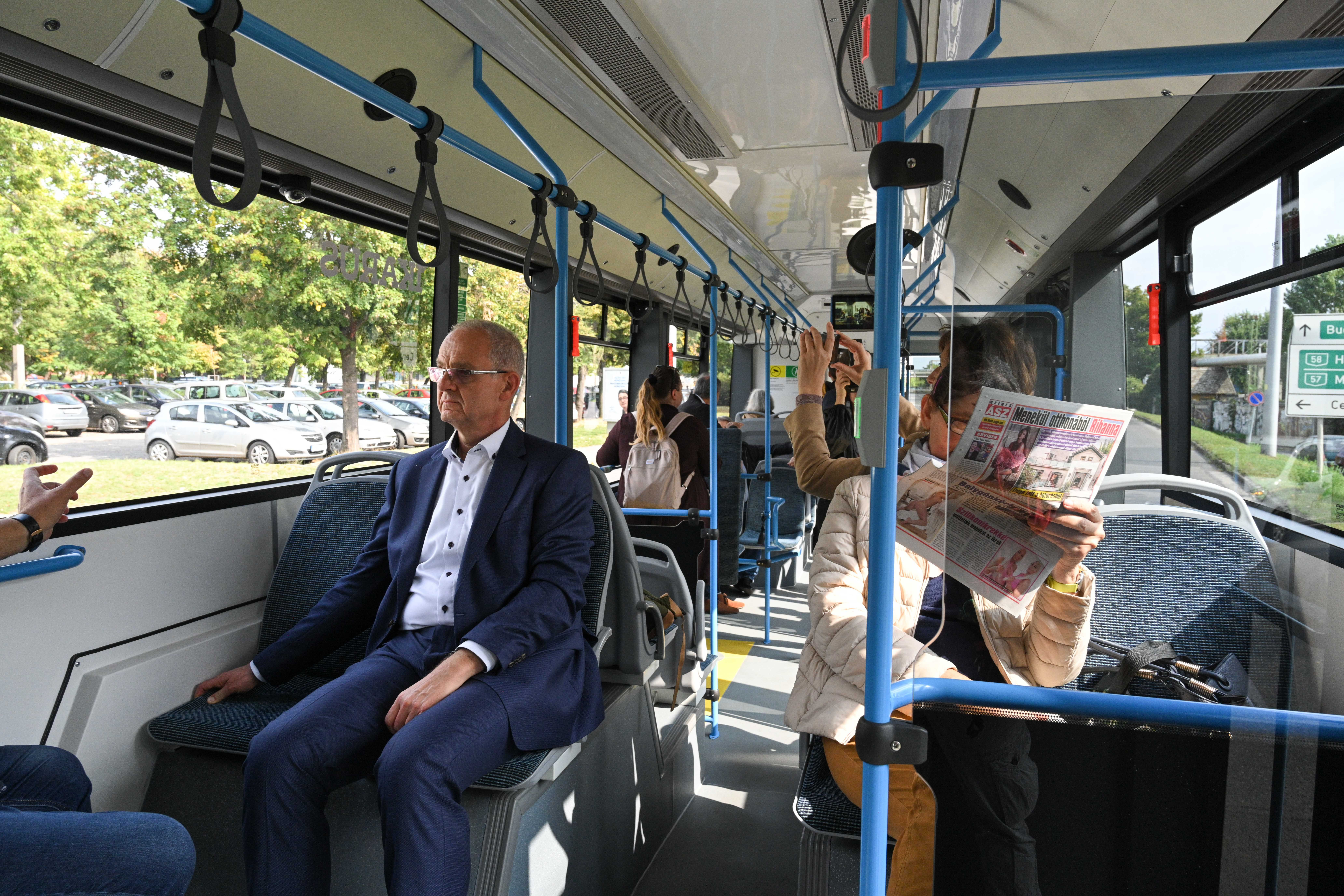Elektromos Ikarus autóbuszt tesztelnek Pécsett