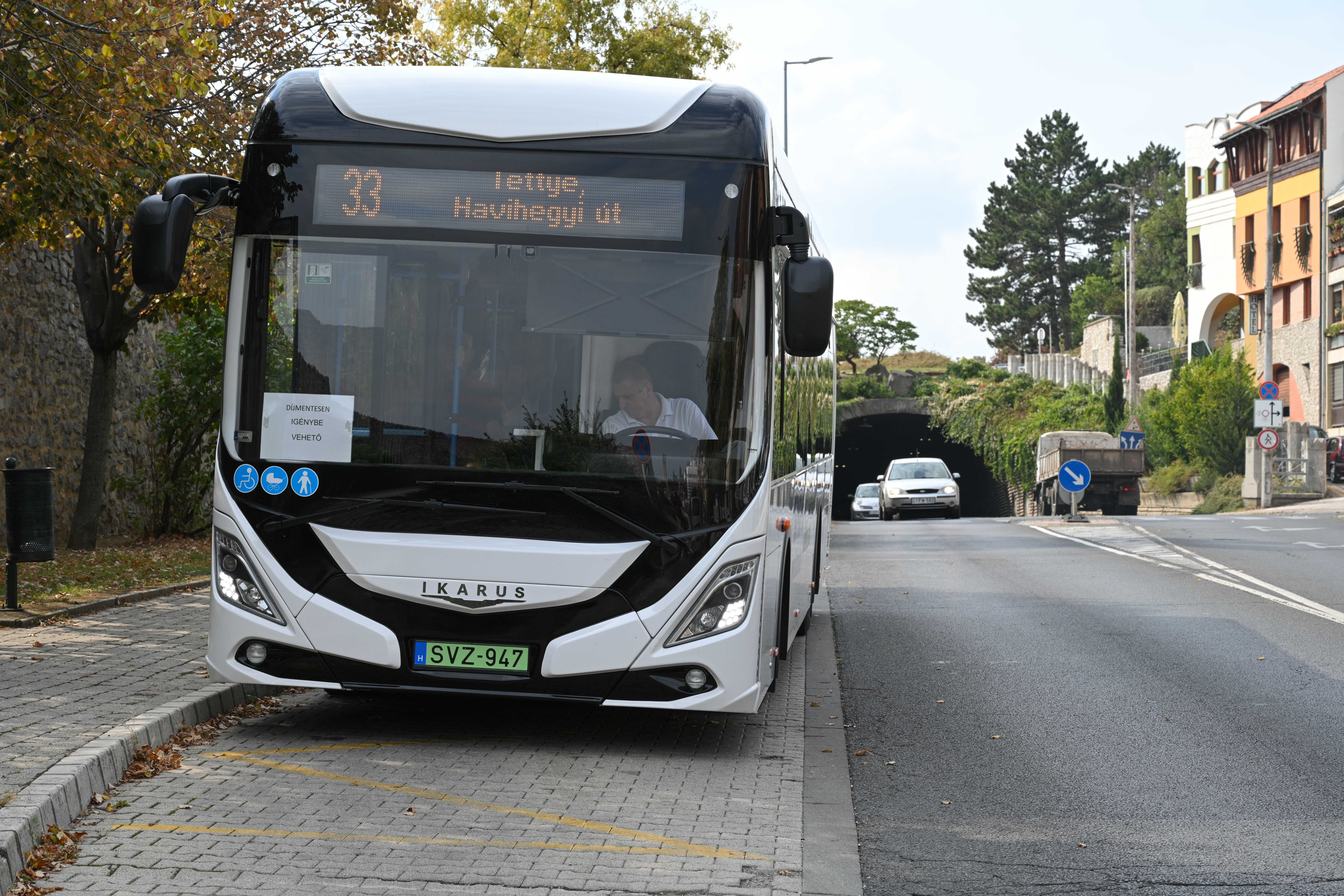 Elektromos Ikarus autóbuszt tesztelnek Pécsett