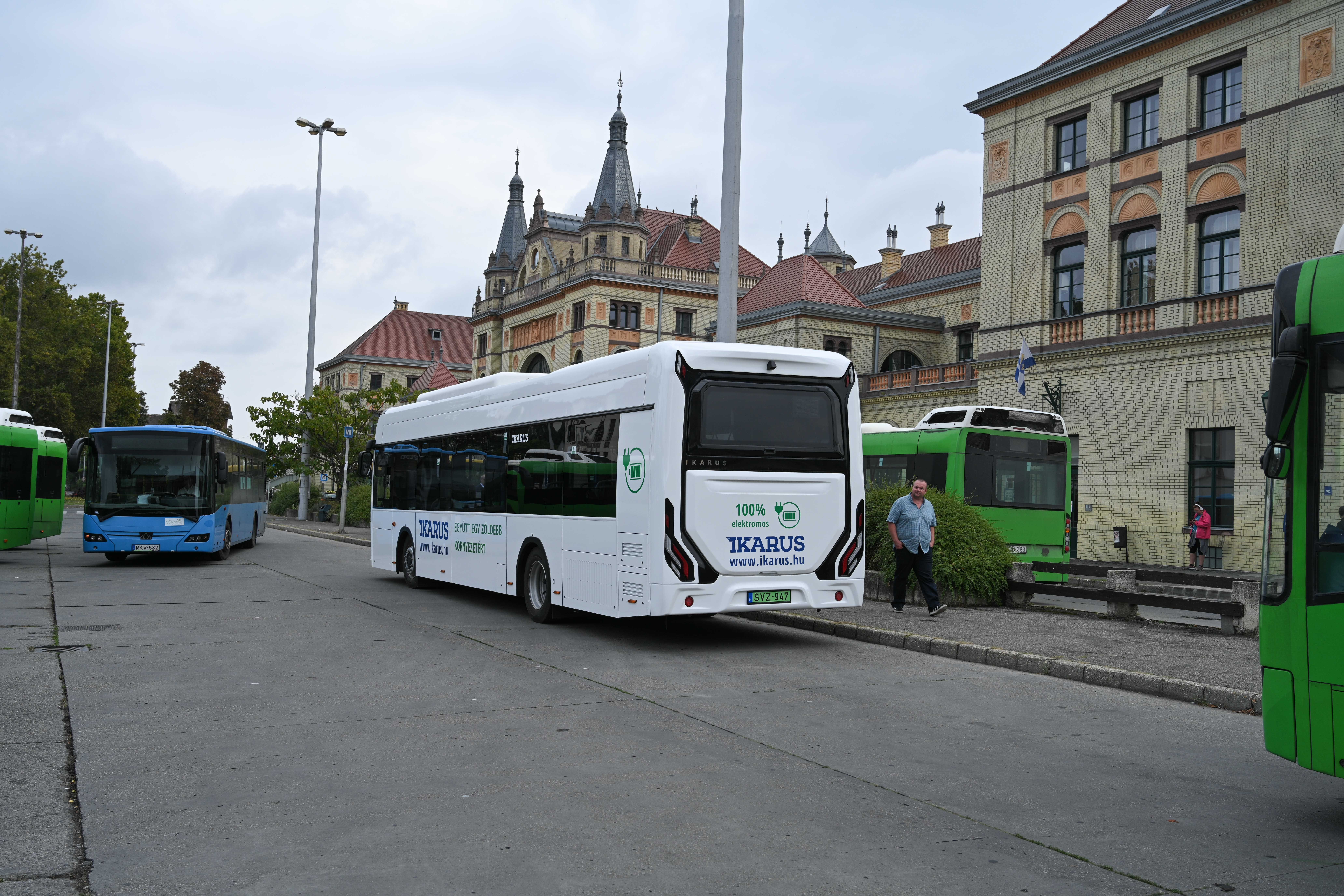 Elektromos Ikarus autóbuszt tesztelnek Pécsett