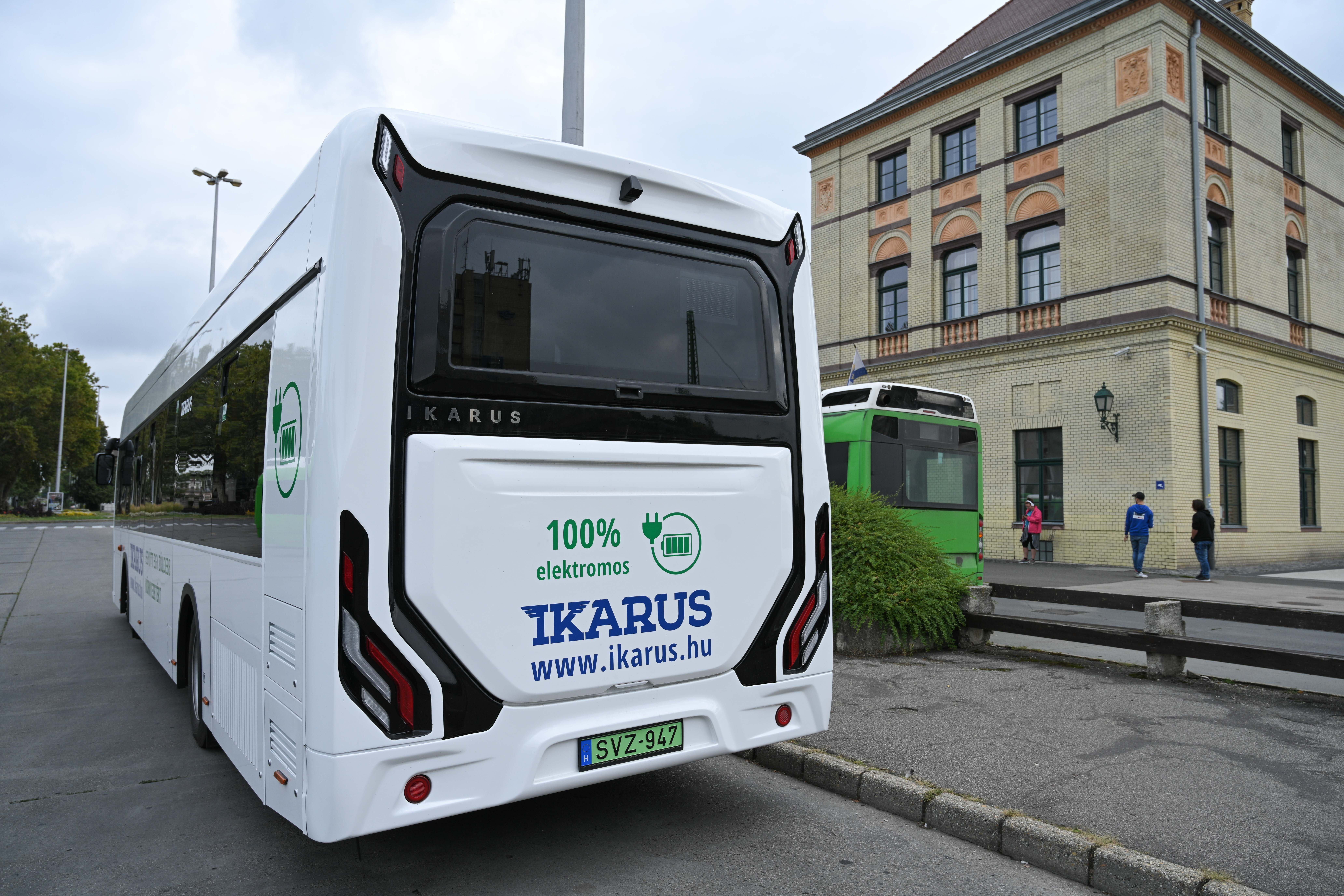 Elektromos Ikarus autóbuszt tesztelnek Pécsett