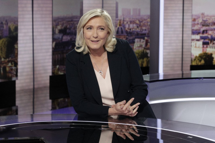 Marine Le Pen visszautasítja az Európai Parlament sikkasztási vádjait
