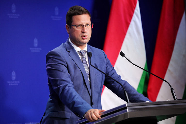Gulyás Gergely elkapta a koronavírust