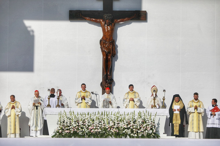 Fotó: MH/Papajcsik Péter „Az egyházban ott ragyog Krisztus világossága”