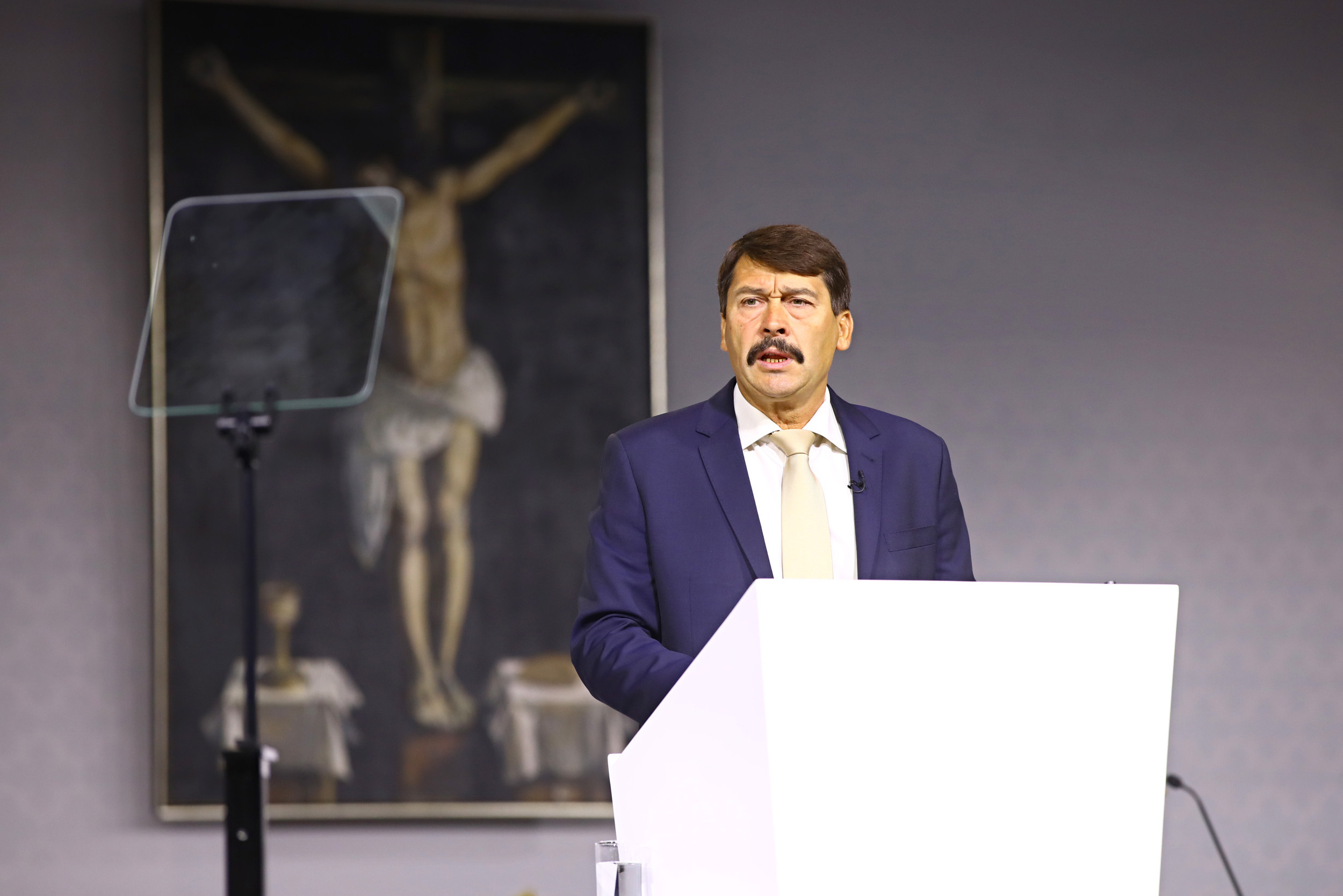 Áder János, Magyarország köztársasági elnökének tanúságtétele